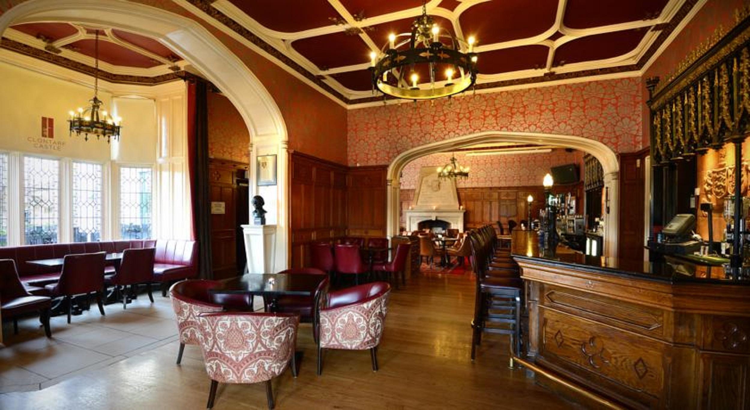 Clontarf Castle Hotel Дъблин Екстериор снимка
