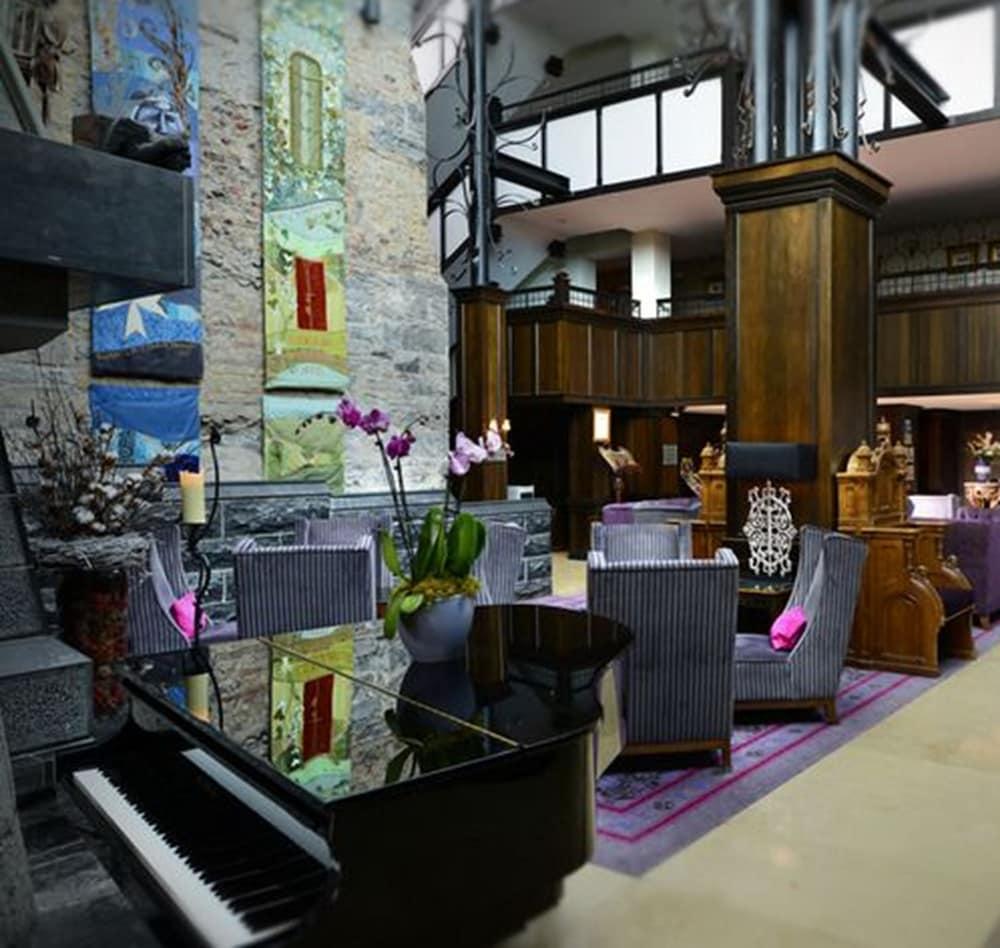 Clontarf Castle Hotel Дъблин Екстериор снимка