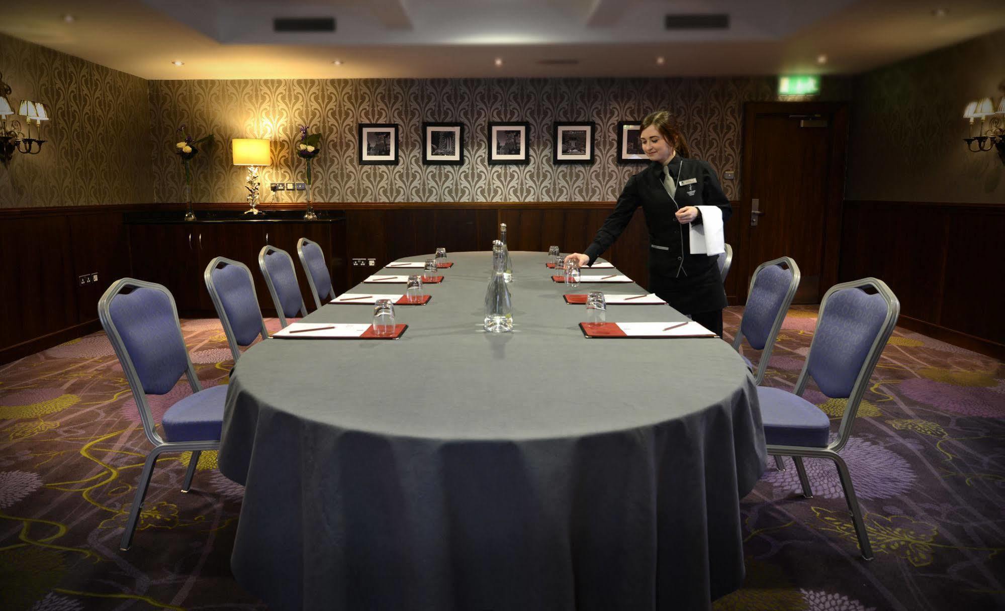 Clontarf Castle Hotel Дъблин Екстериор снимка