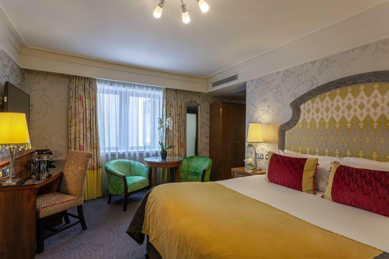 Clontarf Castle Hotel Дъблин Екстериор снимка