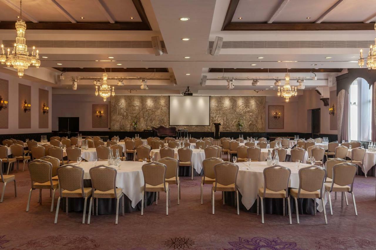 Clontarf Castle Hotel Дъблин Екстериор снимка