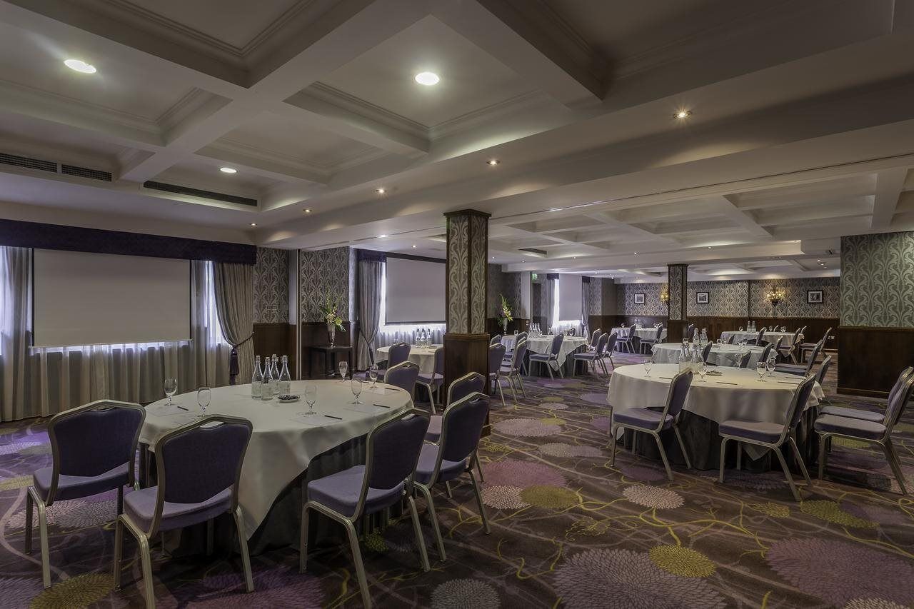 Clontarf Castle Hotel Дъблин Екстериор снимка
